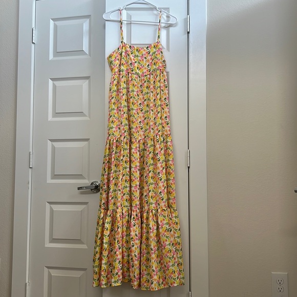 RESA Floral Maxi Dress in Medium - Picture 4 of 7